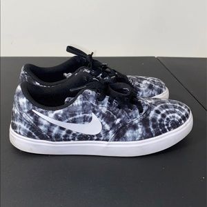 Authentic tie dye skate shoe